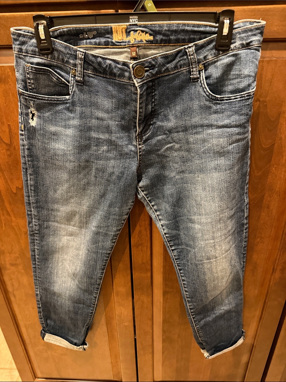 Kut from the Kloth Women's Boyfriend Jeans in Washed Blue